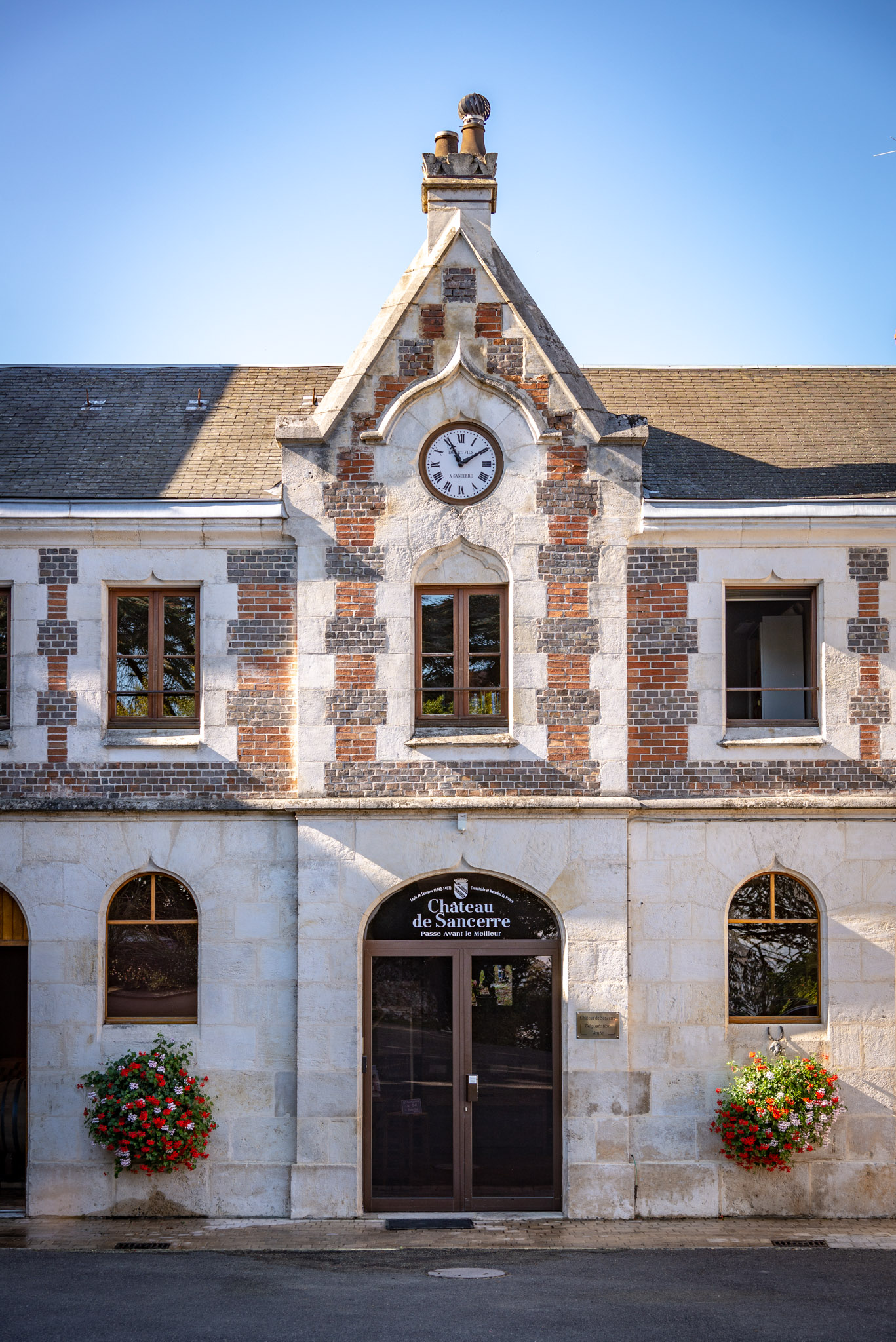 Château de Sancerre - Entrée du chai